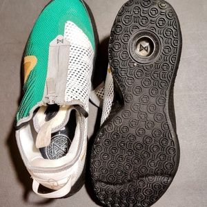 Nike sneakers. Size UK 8 / US 9